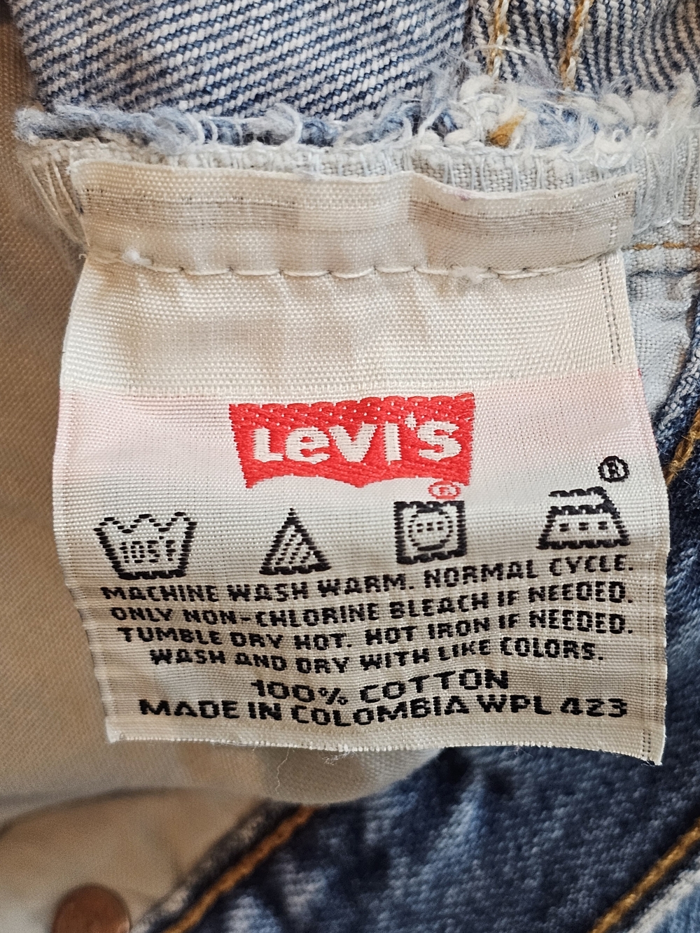 🔥Vintage Y2K Levi's 501 Jeans 32x33 Button Fly Made in Colombia 06/00 Tag 32x36 - Picture 14 of 16